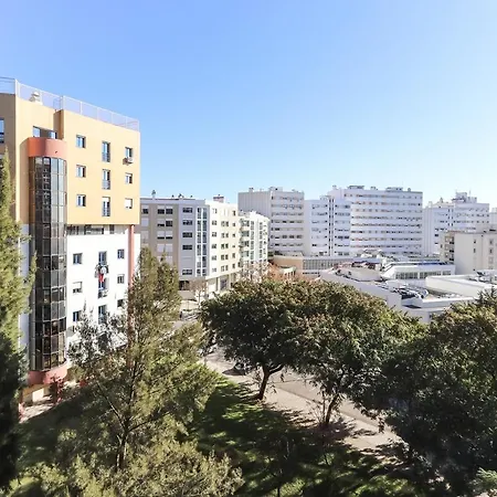Flower 360º - Your Lovely Flat With Pool And Parking Apartament Lizbona