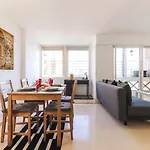 Flower 360º - Your Lovely Flat With Pool And Parking דירה ליסבון