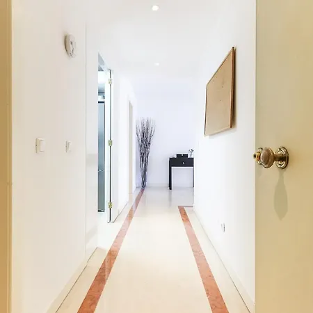 Flower 360º - Your Lovely Flat With Pool And Parking Apartamento *
